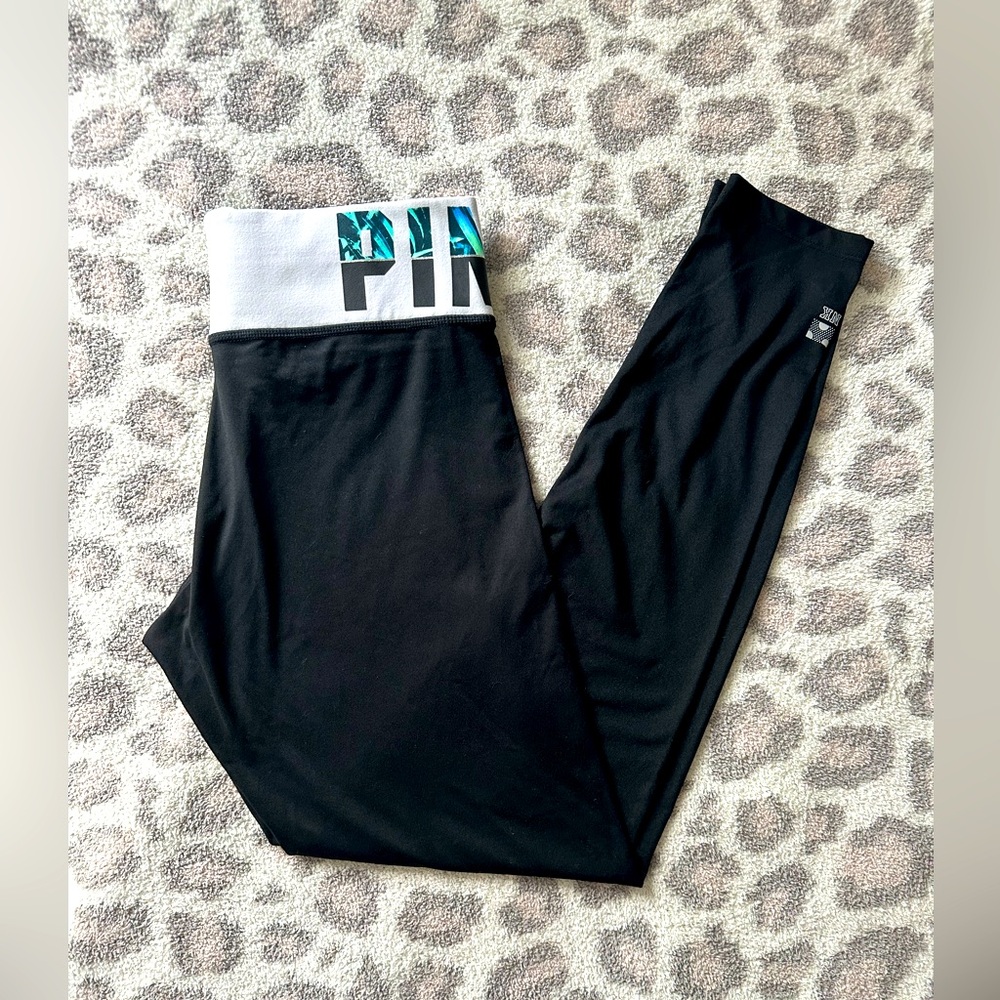 PINK Victoria's Secret Vintage black leggings